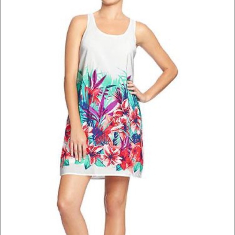 Brand new with tags! Cute Hawaiian dress Old Navy